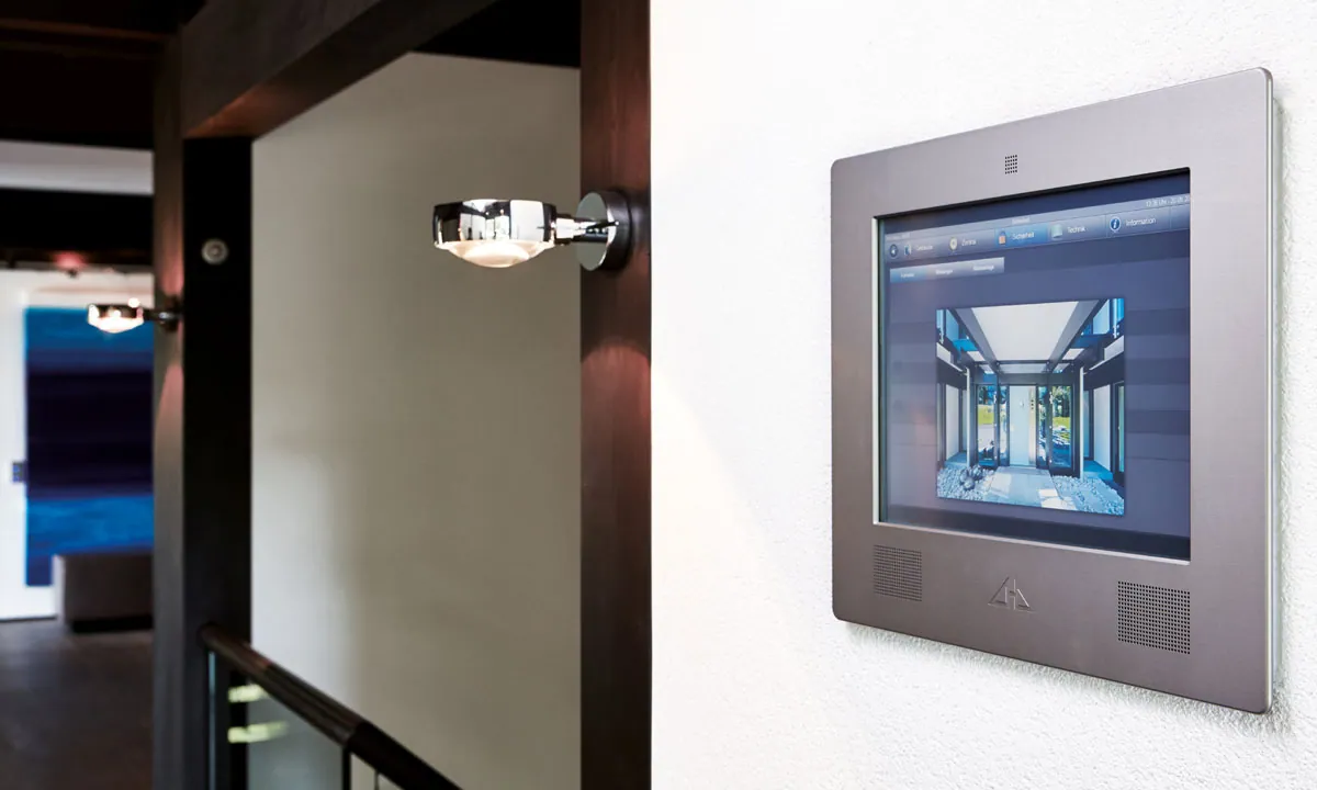 Qualität - Türsprechstation mit Smart-Home Panel &middot; Finke Elektrotechnik GmbH & Co.KG